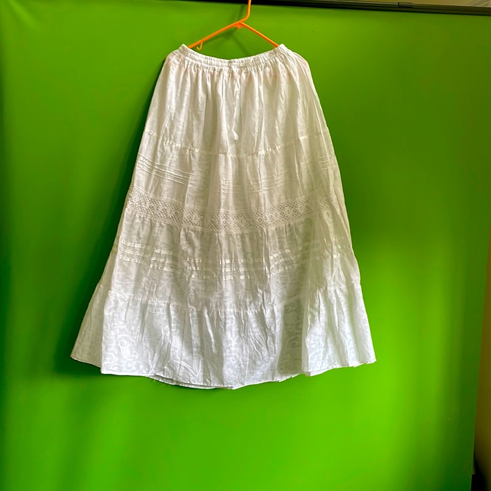 A white linen skirt